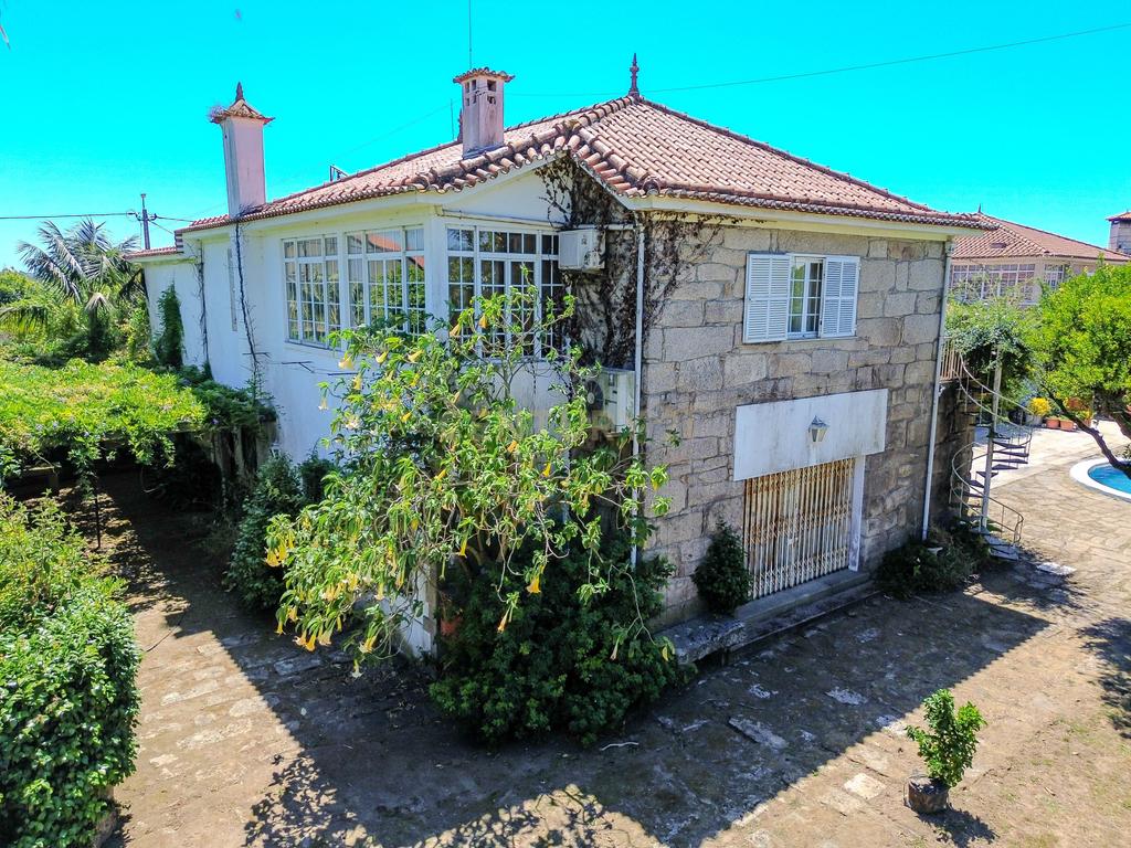 Quinta Santo António — Um refúgio único com piscina privada e potencial ilimitado na Maia - Image 13