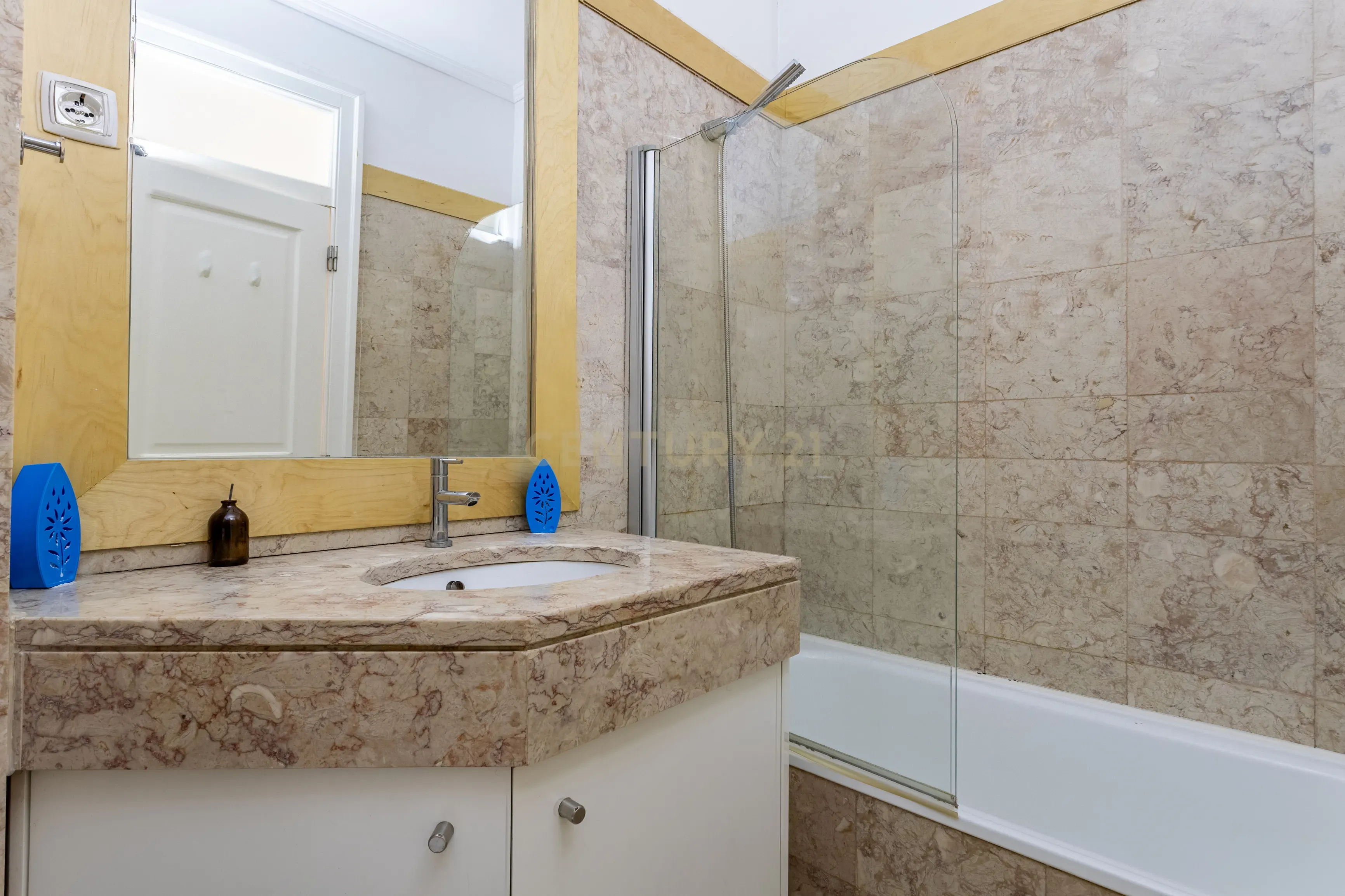 Fotografia 11 de Apartamento T4 para venda com licença AL, na Baixa em Lisboa