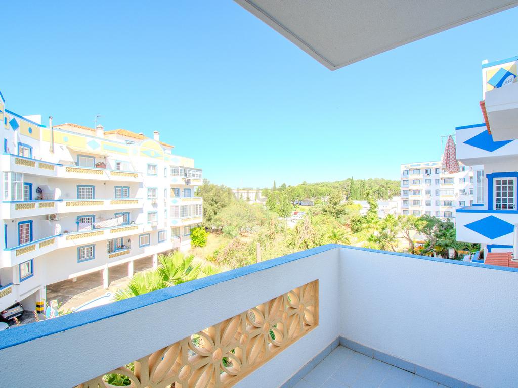 Apartamento T1 em Quarteira - Perto da Praia e Centro - Image 9