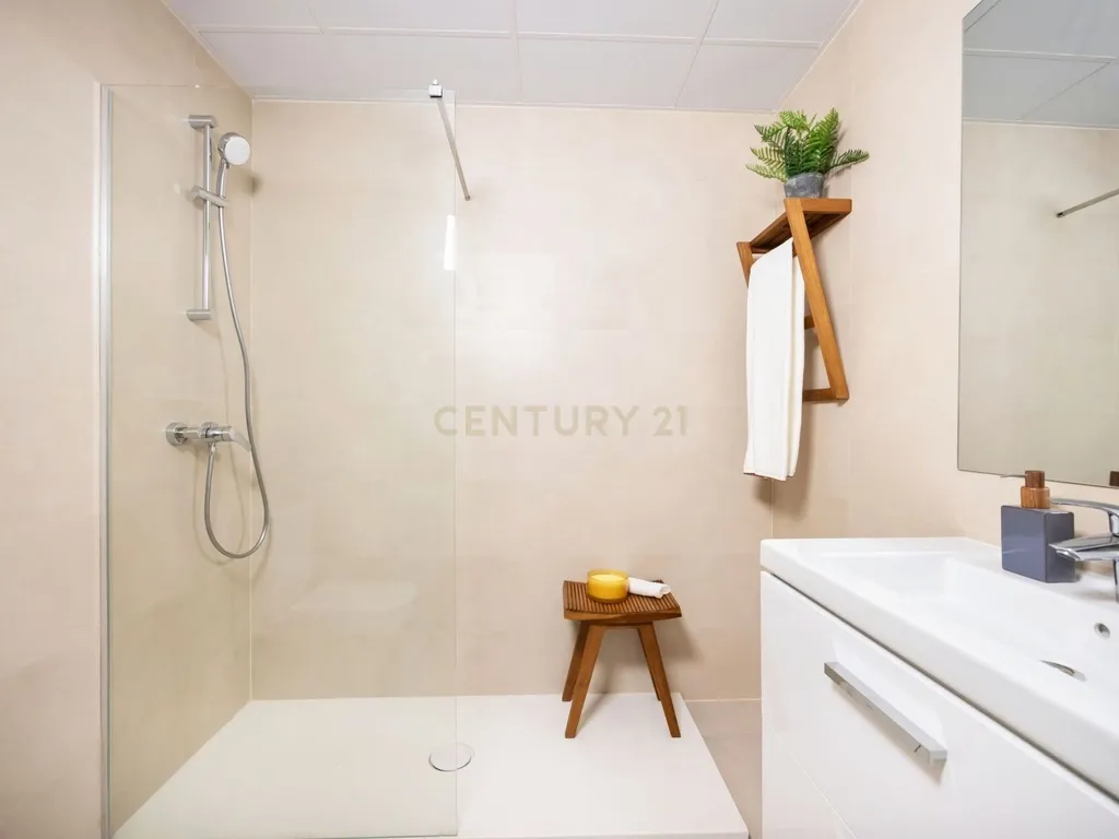 ESPECTACULAR APARTAMENTO PARA VENDA NO ARRANHA-CÉUS DE MALAGA! - Image 38