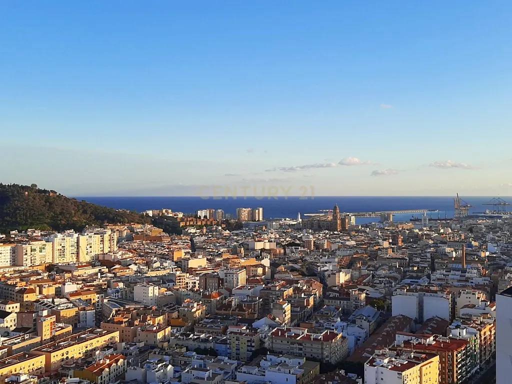 ESPECTACULAR APARTAMENTO PARA VENDA NO ARRANHA-CÉUS DE MALAGA! - Image 16