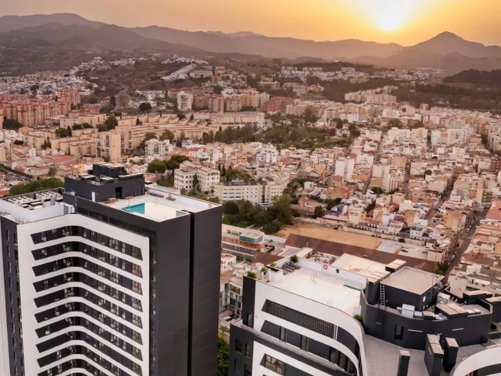 ESPECTACULAR APARTAMENTO PARA VENDA NO ARRANHA-CÉUS DE MALAGA! - Image 24