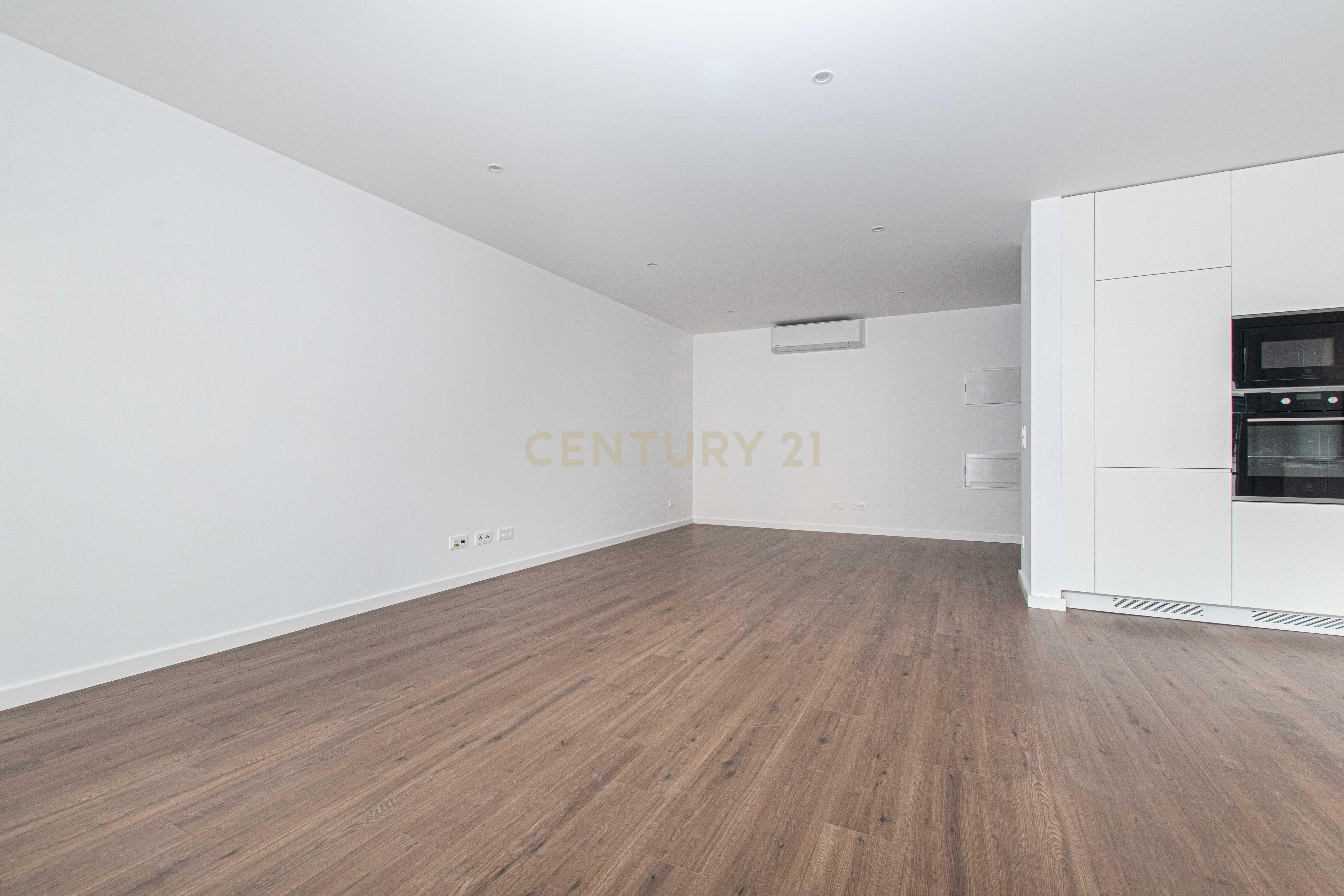 Fotografia 8 de Apartamento T2 Urbanização Neudel na Amadora, a estrear