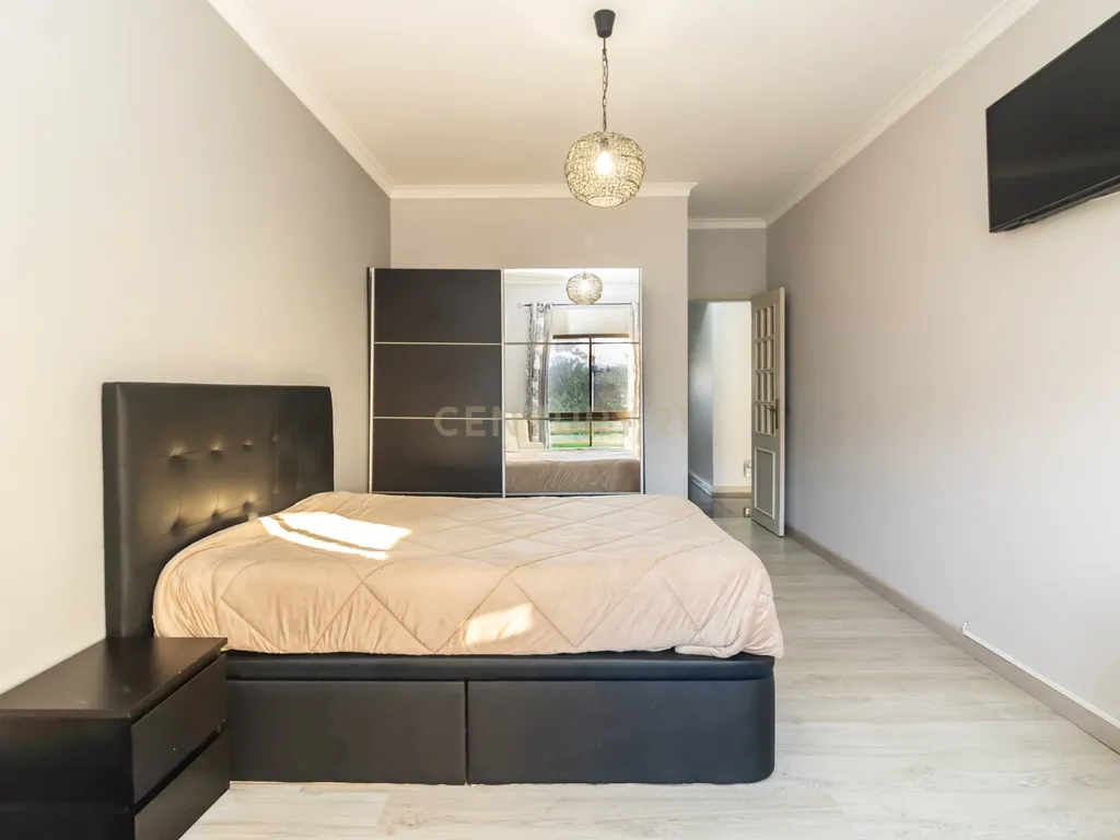 Viva com conforto no coração de Setúbal – Excelente Apartamento T3 nos Pinheirinhos - Image 28