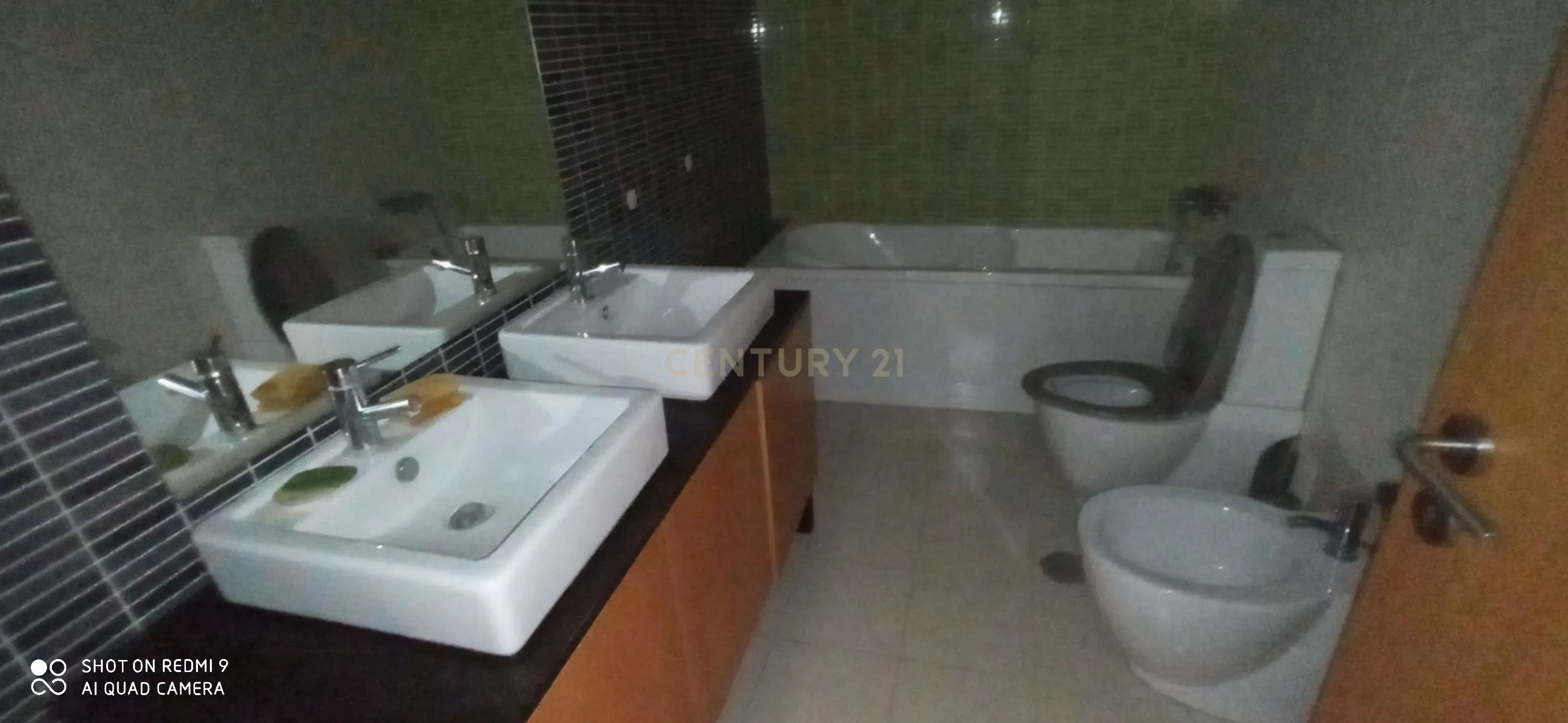 Apartamento T3, com Duas Varandas e Garagem na Vila Serena, Pinhal Novo - Image 13
