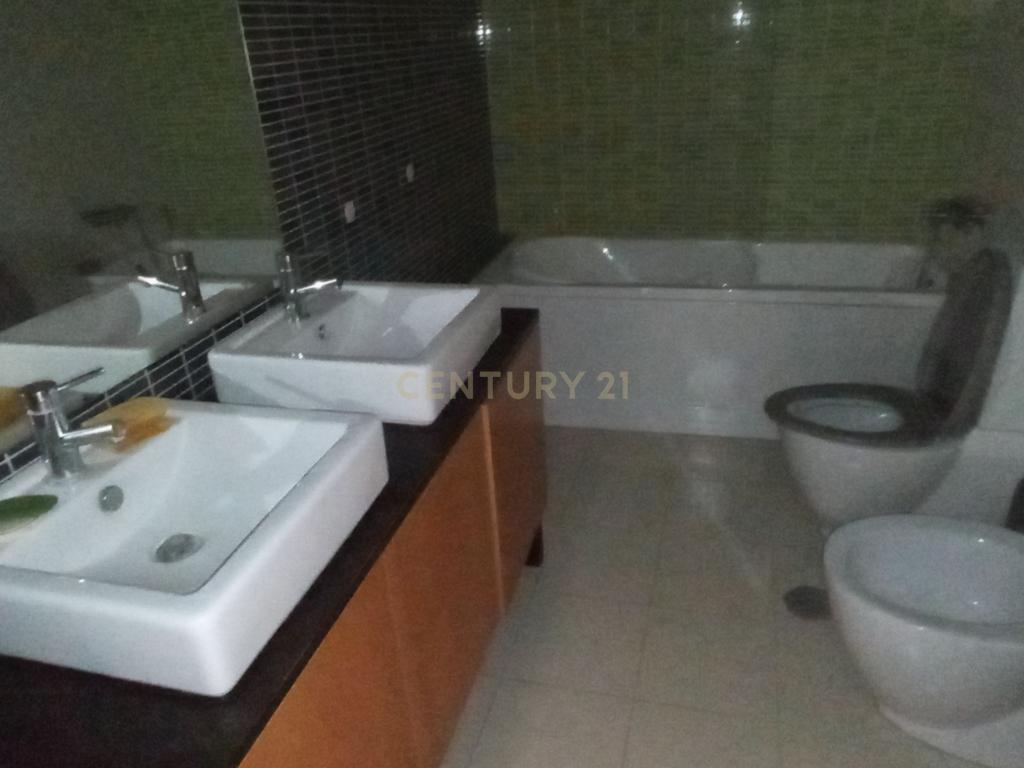 Apartamento T3, com Duas Varandas e Garagem na Vila Serena, Pinhal Novo - Image 13
