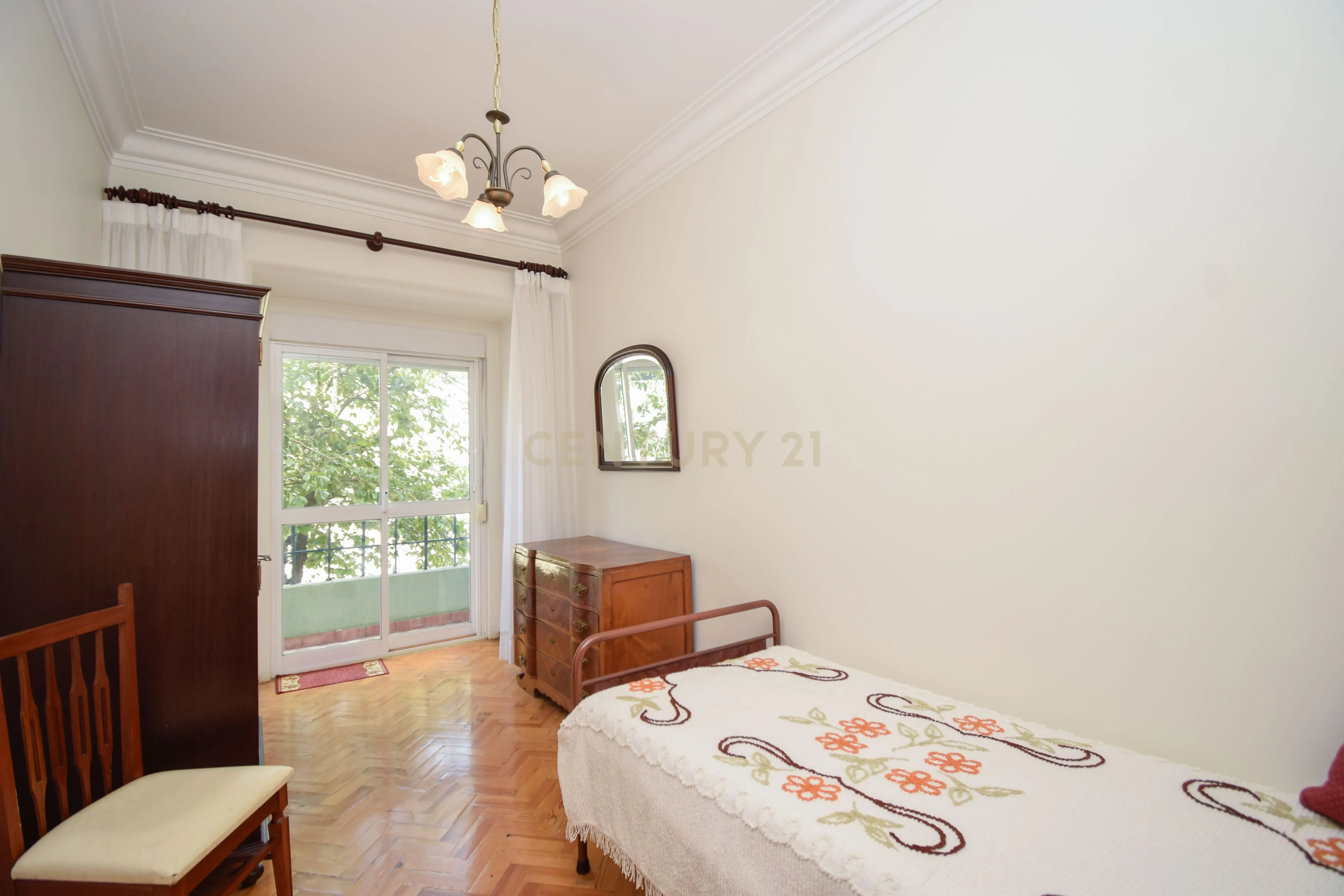 Fotografia 7 de Apartamento T5 | 137 m² | 1.º Andar | Penha de França – Lisboa
