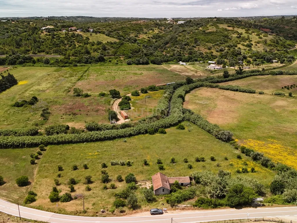 Terreno em Odiáxere, Lagos - 10600m² - Image 13