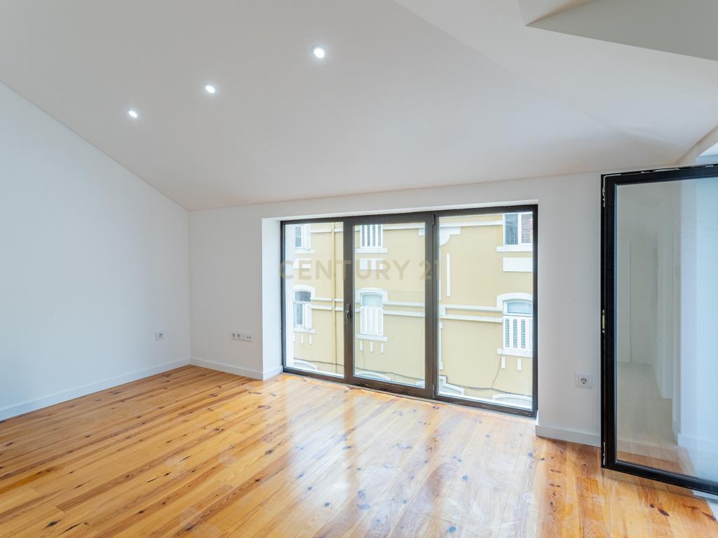 Moradia totalmente renovada no coração de Lisboa, com 4 suites - Image 29