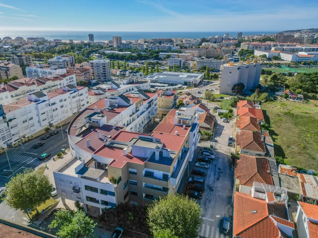 T3 com Terraço, Churrasqueira e Garagem Independente – Figueira da Foz - Image 45
