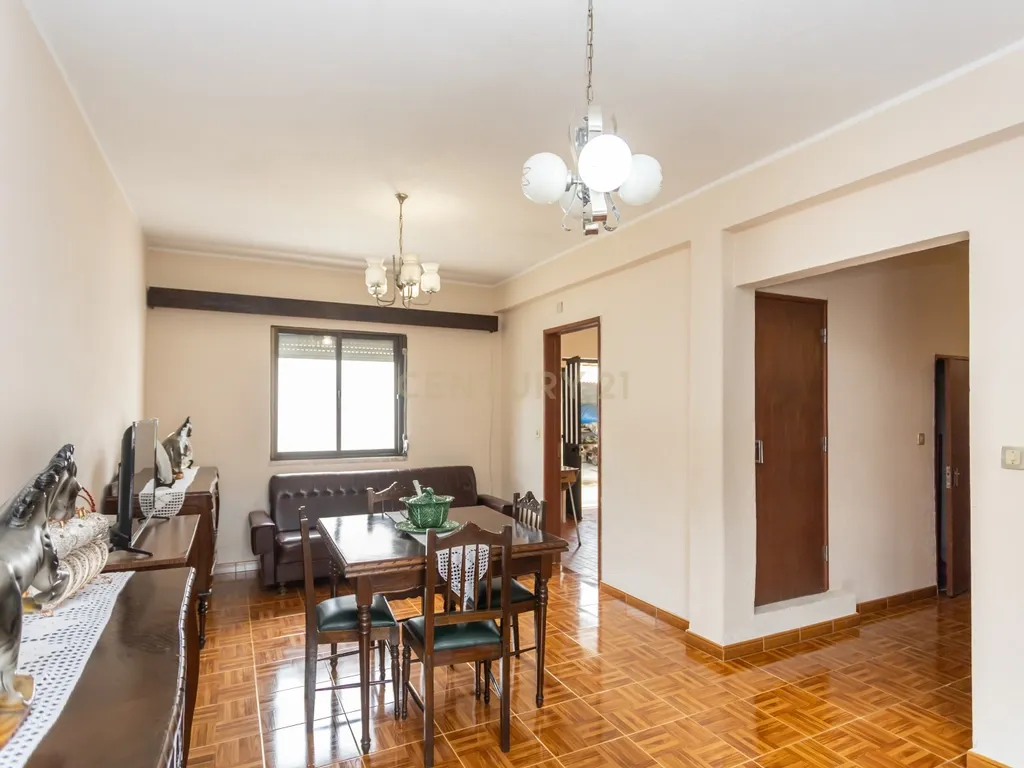 Moradia T3 com Sótão, Quintal e Excelente Potencial – Bairro Montevil, Alcácer do Sal - Image 6