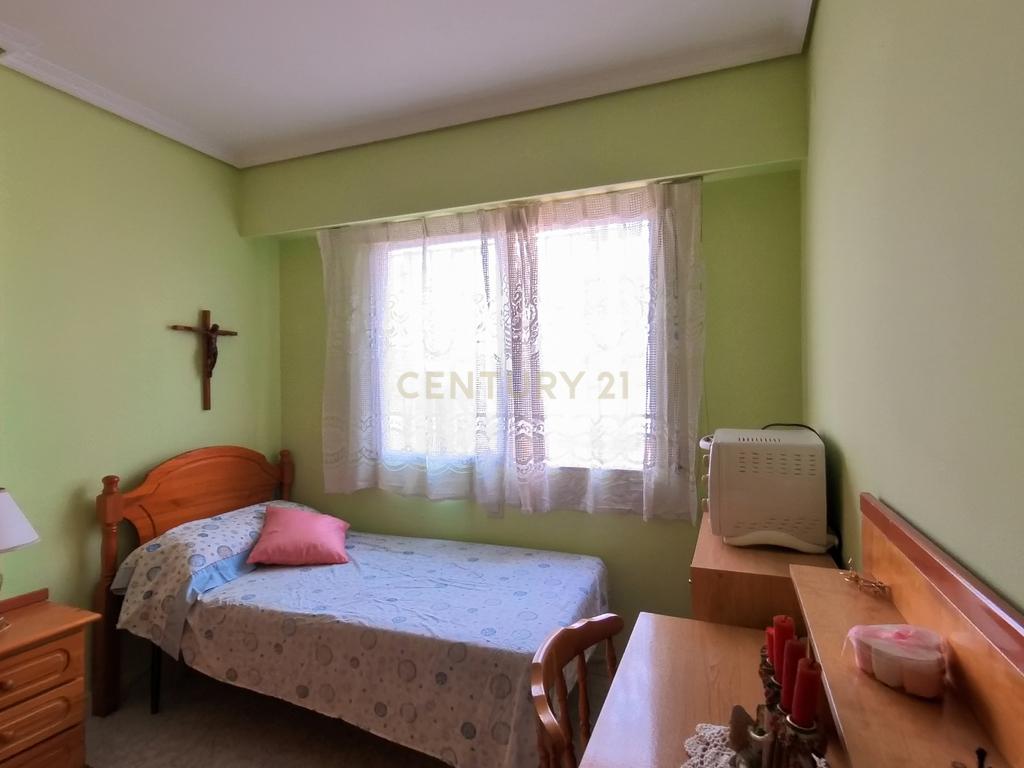  - Image 16