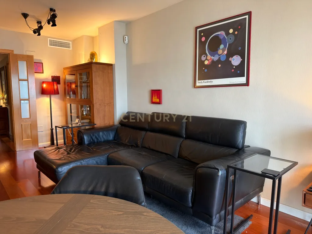 Apartamento T3 com Vista Panorâmica - Image 8