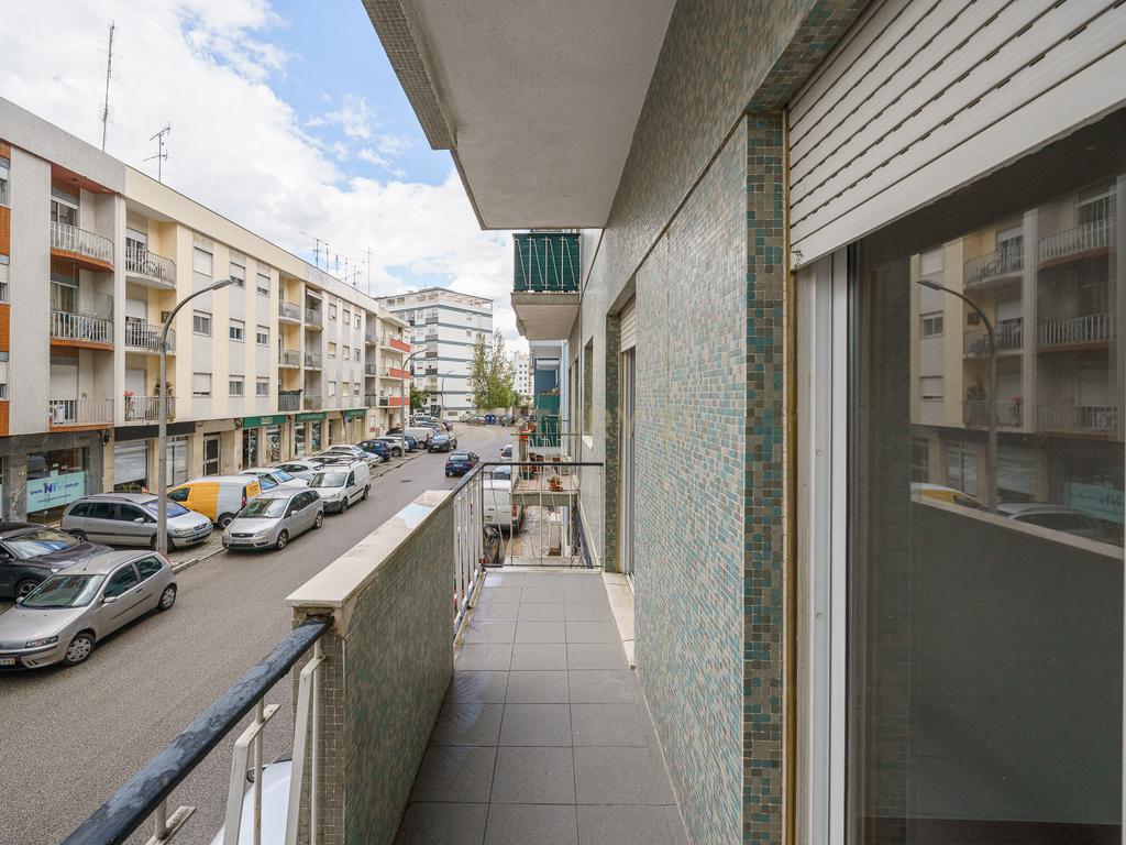T3 Remodelado no Centro de Setúbal- Campo dos Arcos - Image 3