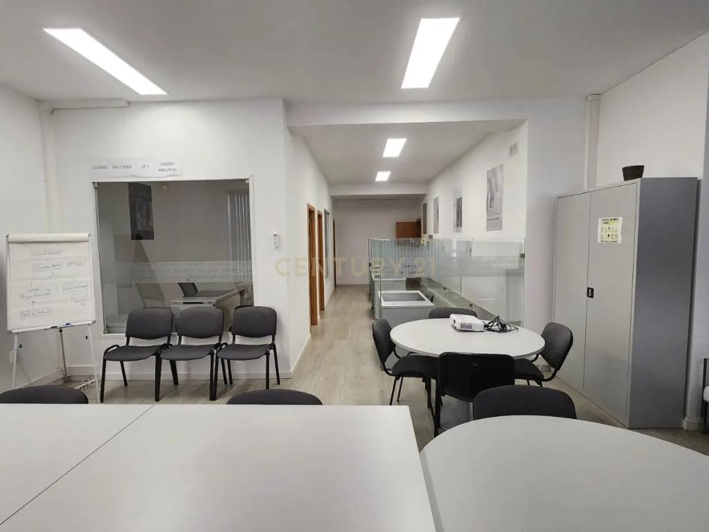 Loja em Pleno centro do Barreiro - Image 7
