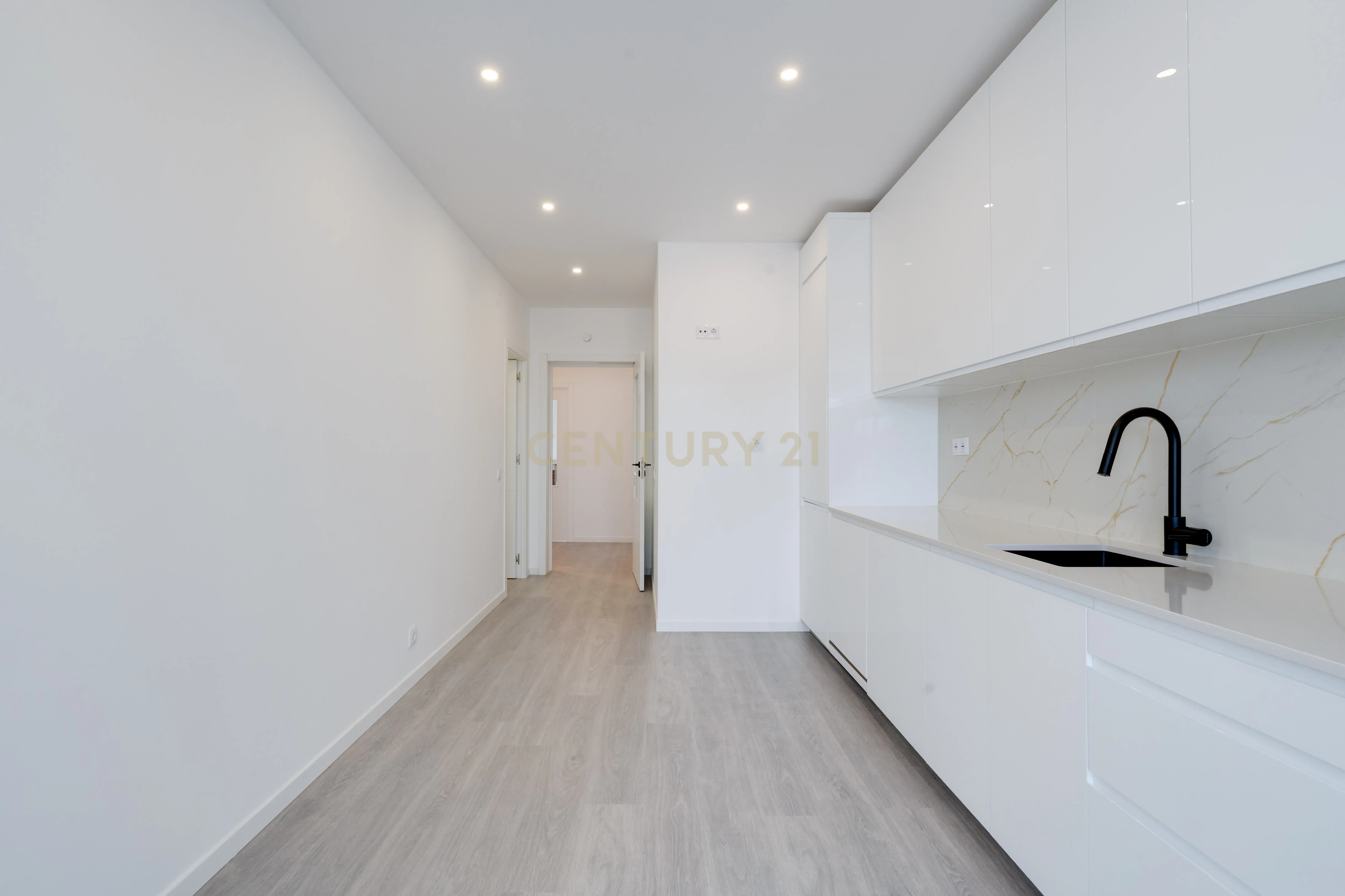 Apartamento T3 à venda em São Paio de Oleiros, Santa Maria da Feira — foto 5