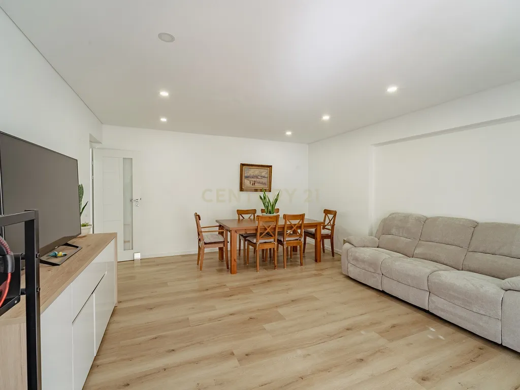 Apartamento T3 em Setúbal - Image 14