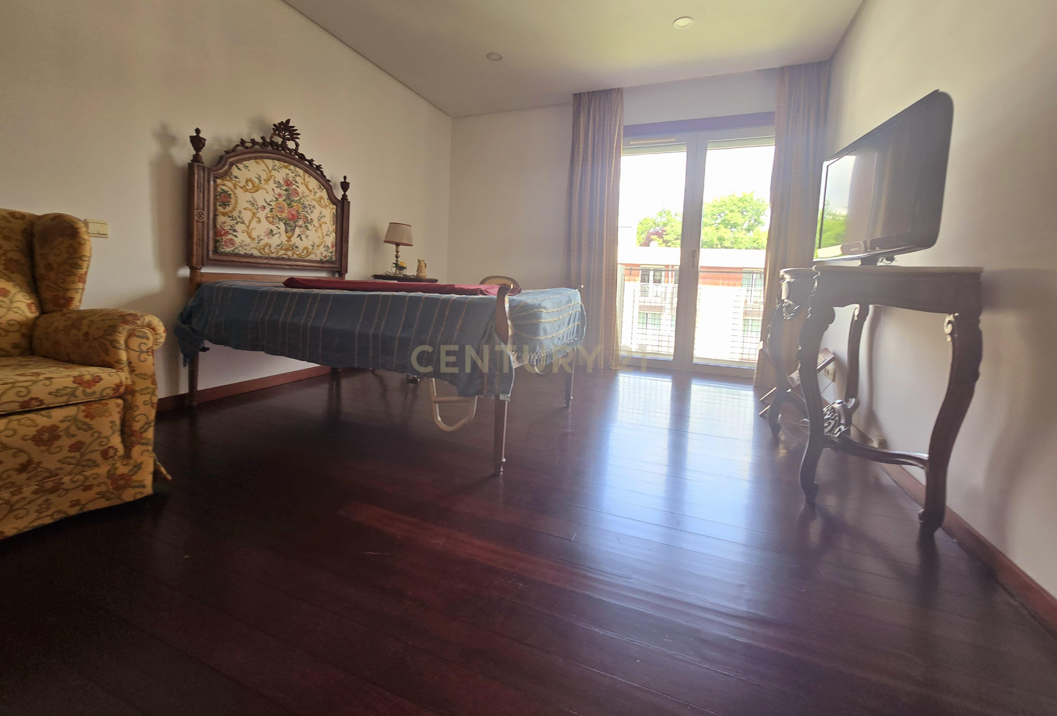 Apartamento T3 no centro da cidade de Guimarães - Image 15