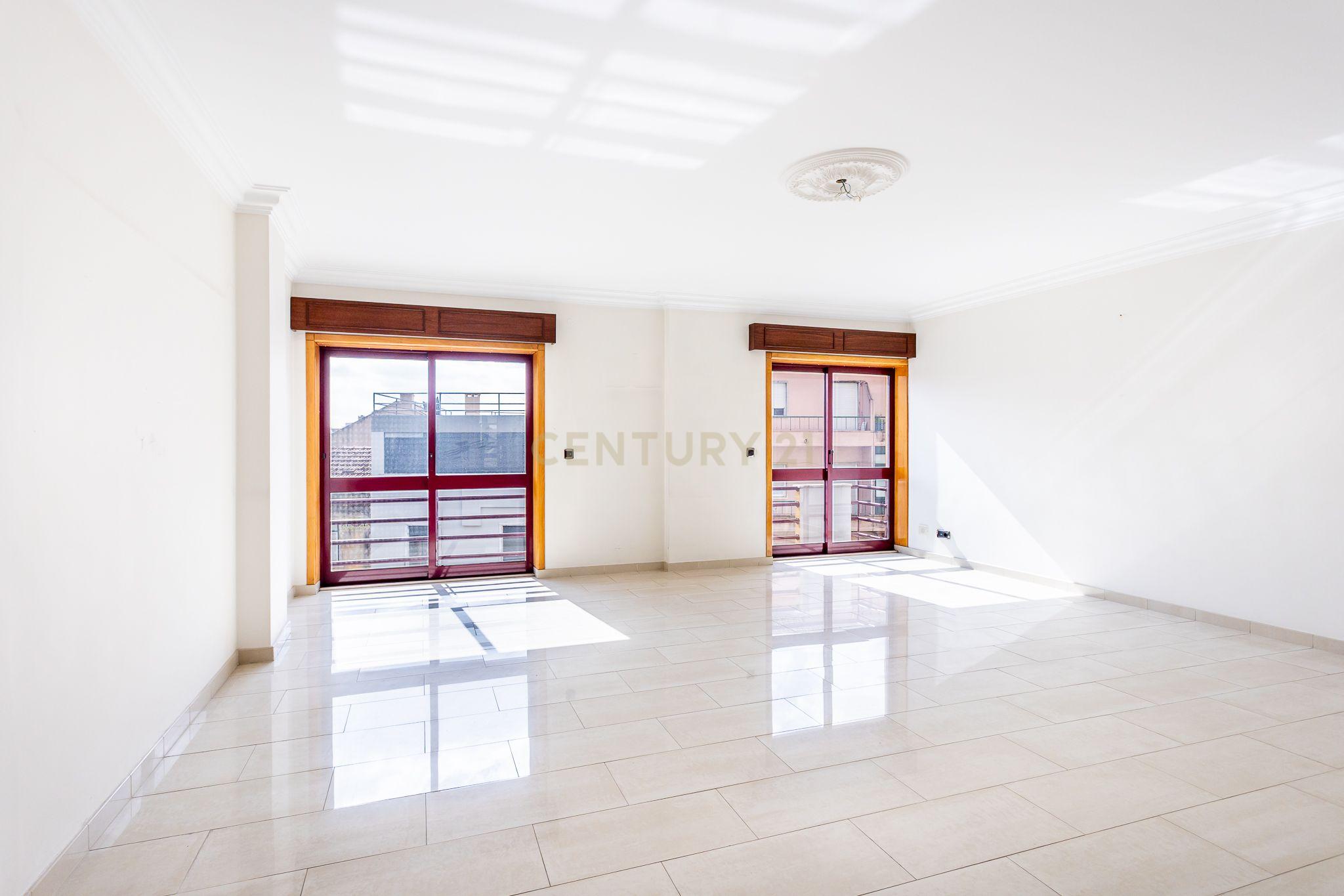 Fotografia 5 de Excelente apartamento T3 na Venteira - Amadora
