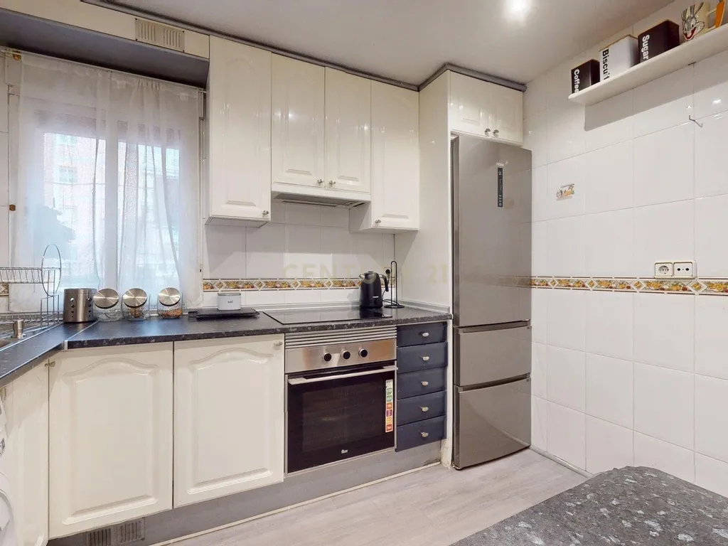 Apartamento Renovado em Alcalá de Henares, Madrid - Image 12