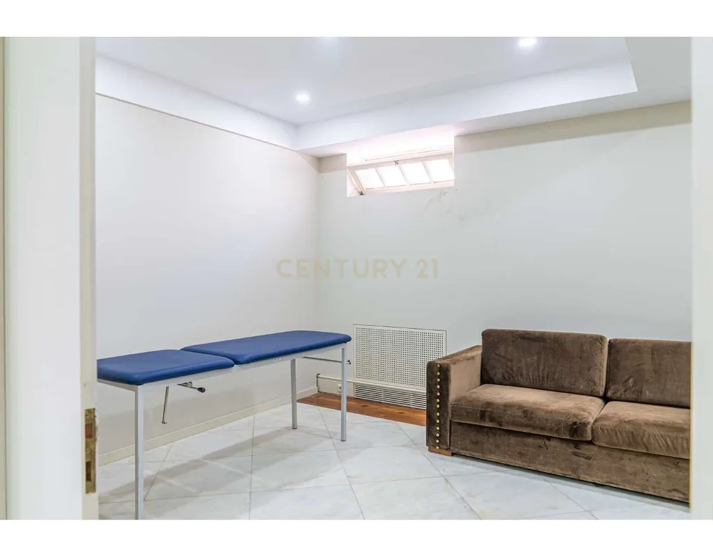 Moradia de Luxo no Coração do Porto – Totalmente Renovada - Image 24