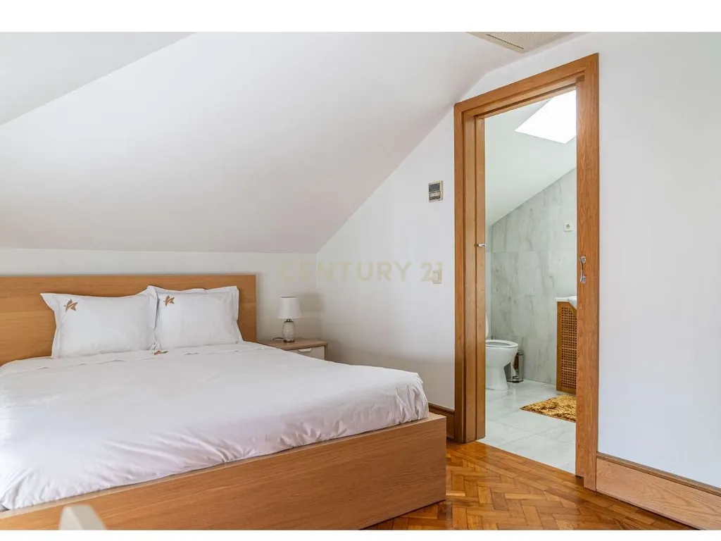 Moradia de Luxo no Coração do Porto – Totalmente Renovada - Image 37