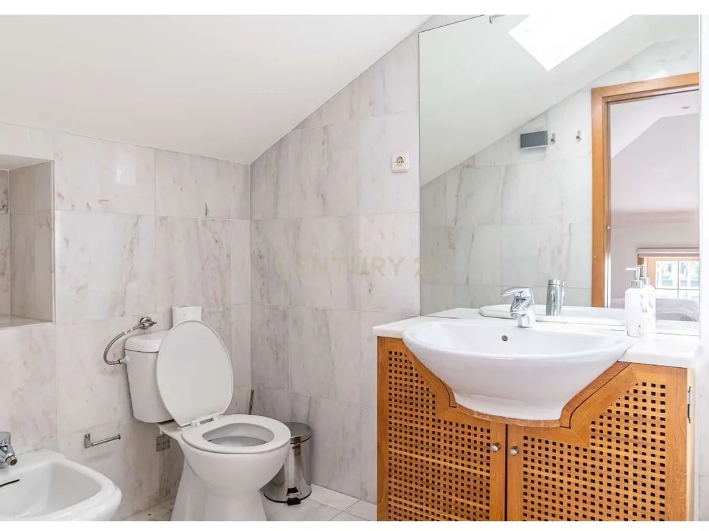 Moradia de Luxo no Coração do Porto – Totalmente Renovada - Image 36