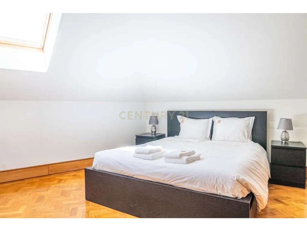 Moradia de Luxo no Coração do Porto – Totalmente Renovada - Image 35