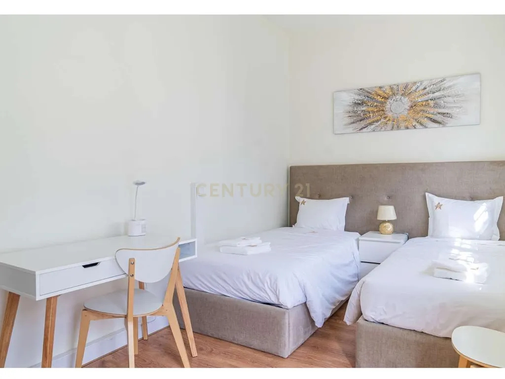 Moradia de Luxo no Coração do Porto – Totalmente Renovada - Image 32
