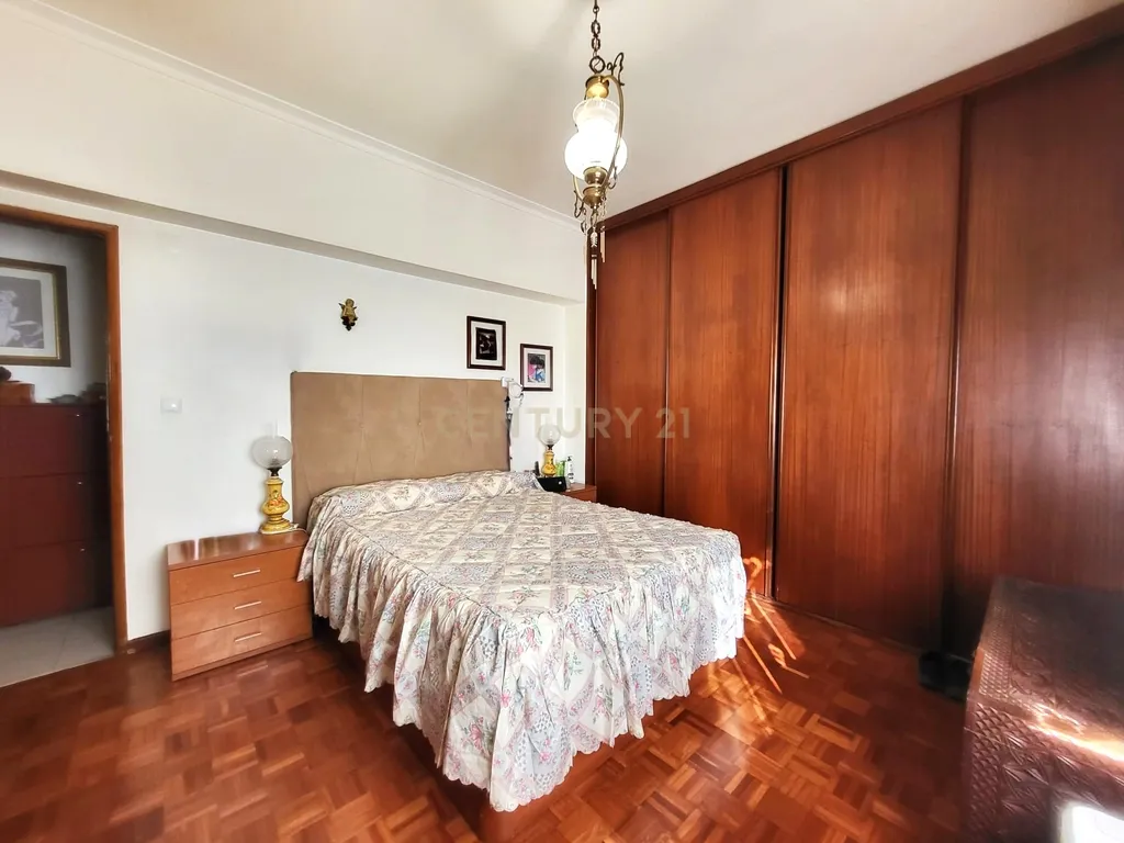 Apartamento T3 – Miratejo, Corroios - Image 8