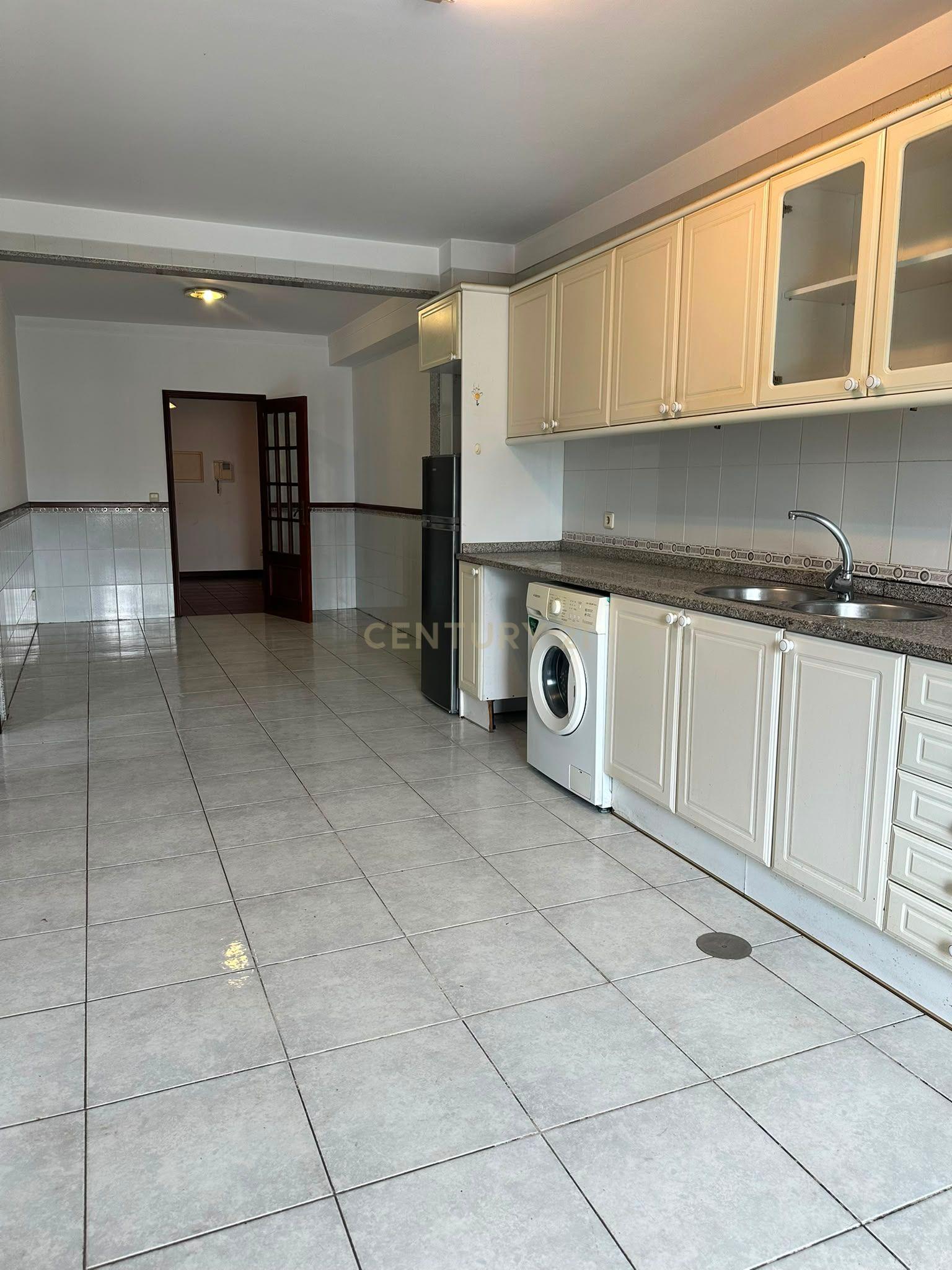 Fotografia 9 de Apartamento T3 com garagem e elevador | Braga