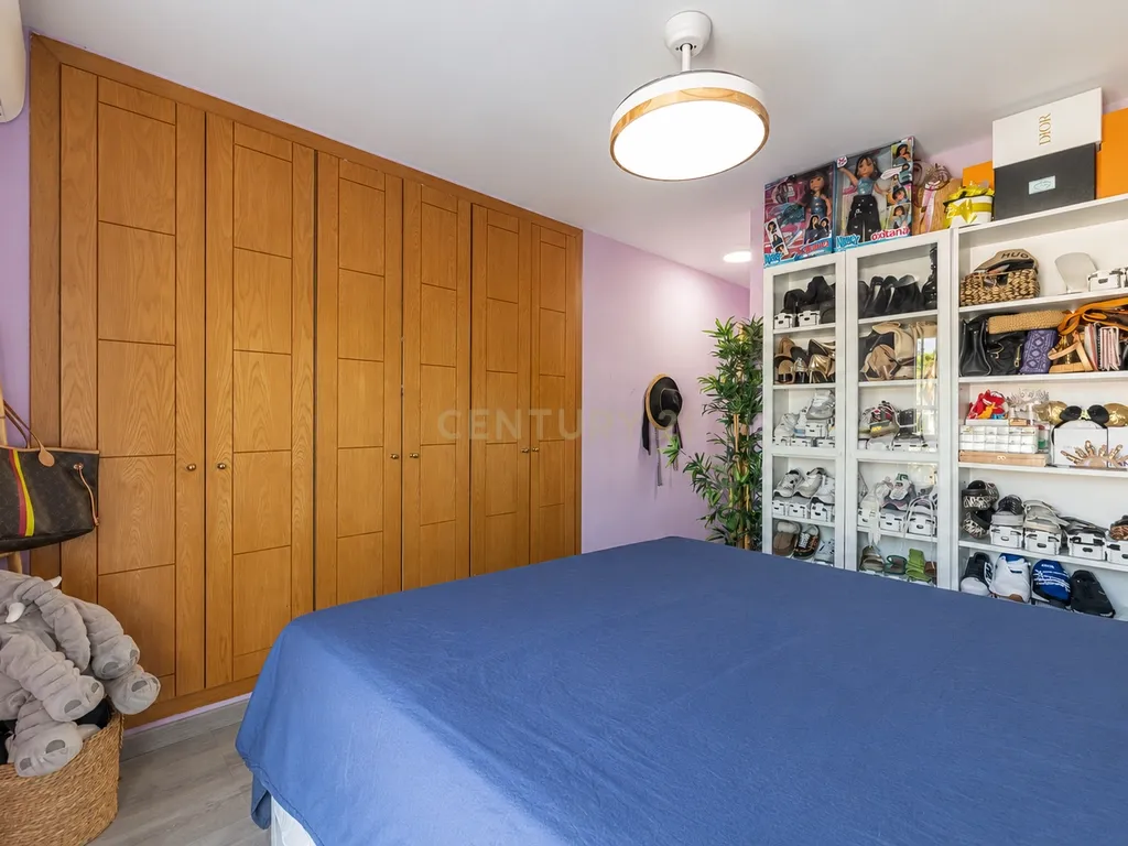 Apartamento espaçoso com 3 quartos em Albatroz IV – La Campana, Nueva Andalucía - Image 11
