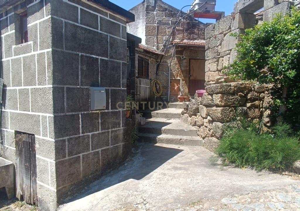 Casa com terreno de construção e agrícola perto do rio Douro em Granja, S. Tomé de Covelas, Baião, Porto - Image 47