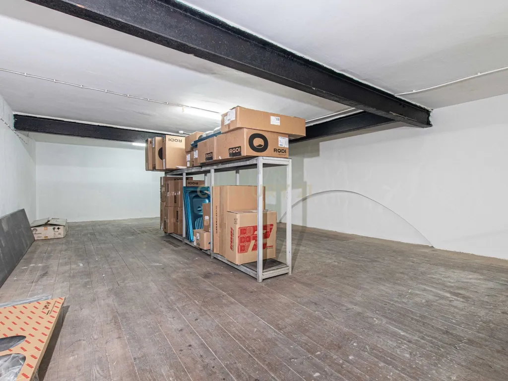 Loja em Campolide, Lisboa - 160m² - Image 14