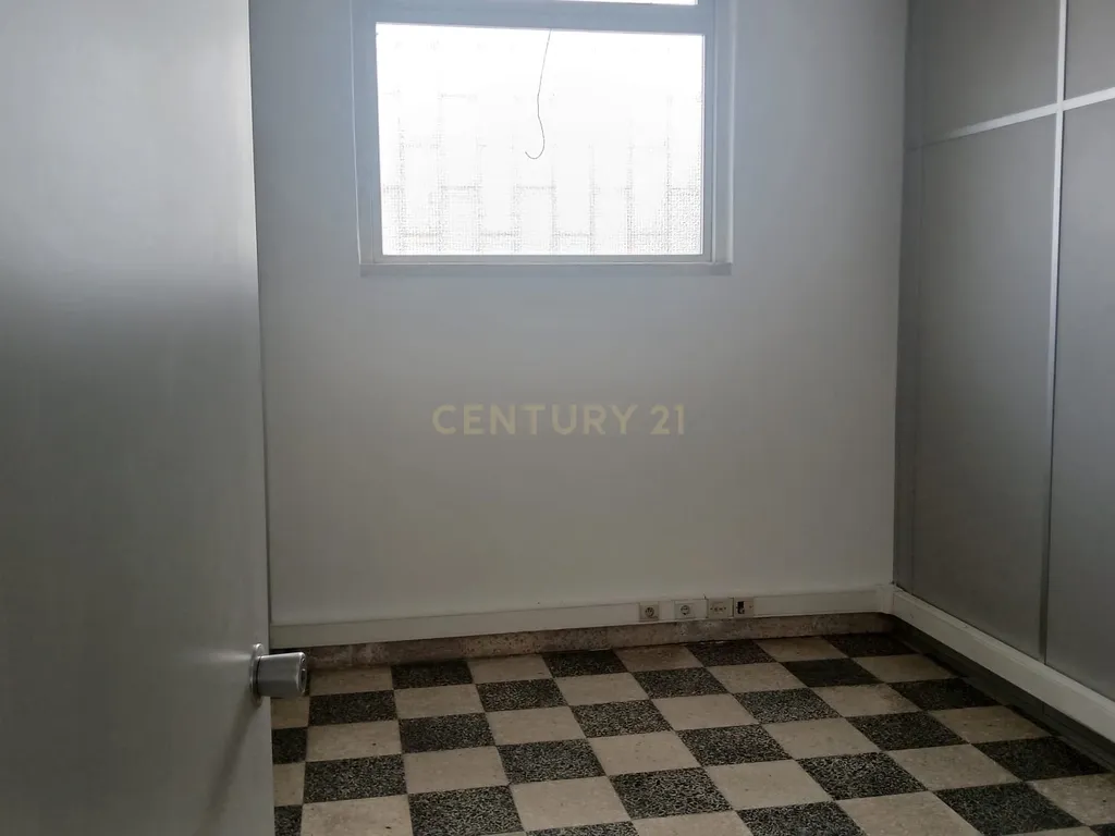 Escritório para arrendamento na Póvoa de Santo Adrião com 134m2 - Image 3