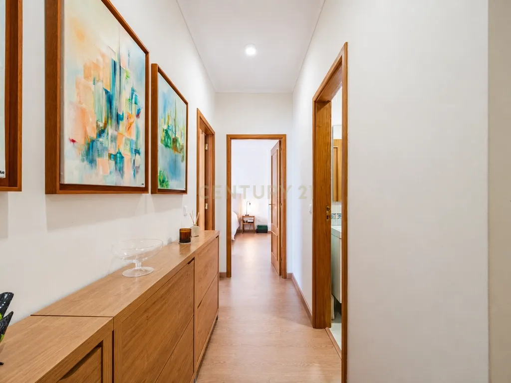 Apartamento T2+1 com Suite, Escritório, Varanda e Garagem | Senhora da Hora - Image 11