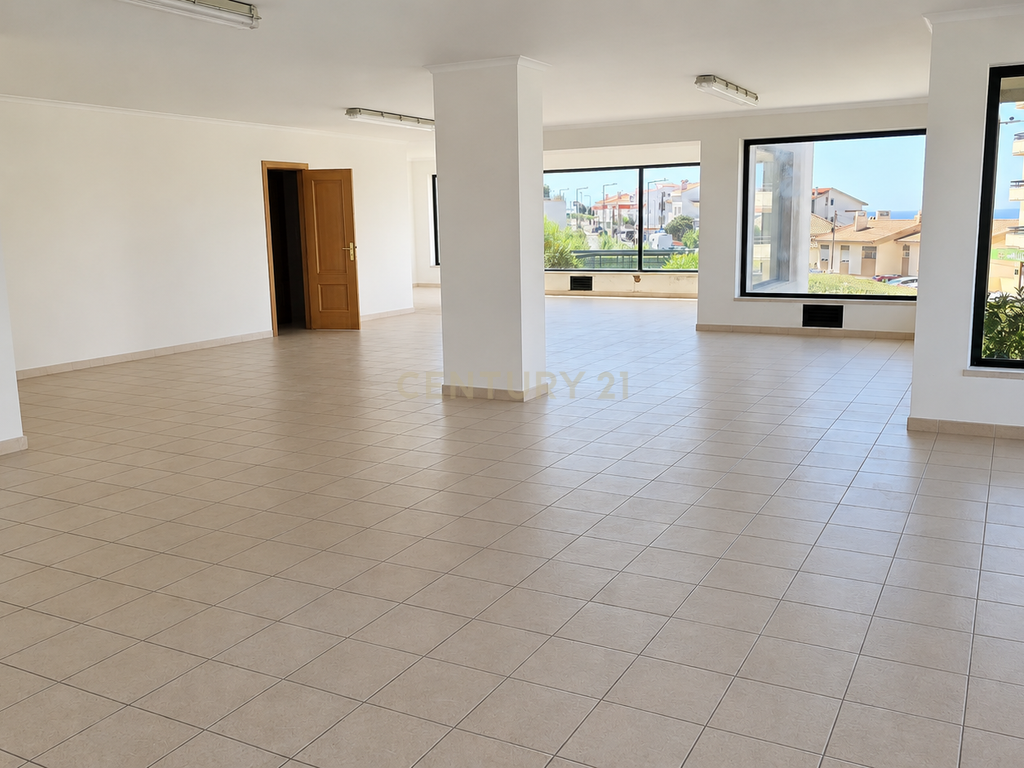 T2 Mobilado com Piscina e Vista Mar | Ericeira - Image 31