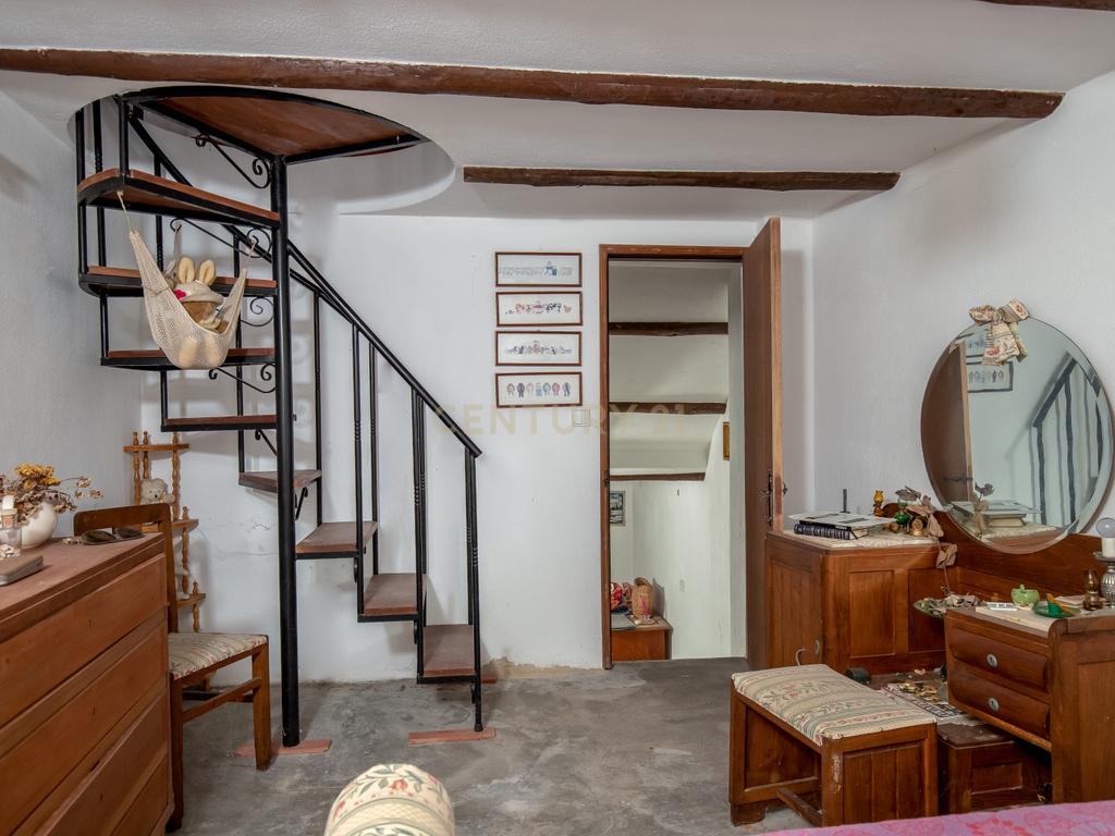 À procura de espaço para investir, fugir aos fins de semana ou começar um projecto a dois? - Image 18
