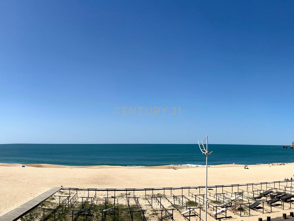 Apartamento T3 de Luxo na Primeira Linha da Praia da Nazaré – Vista Mar Incrível e garagem - Image 11