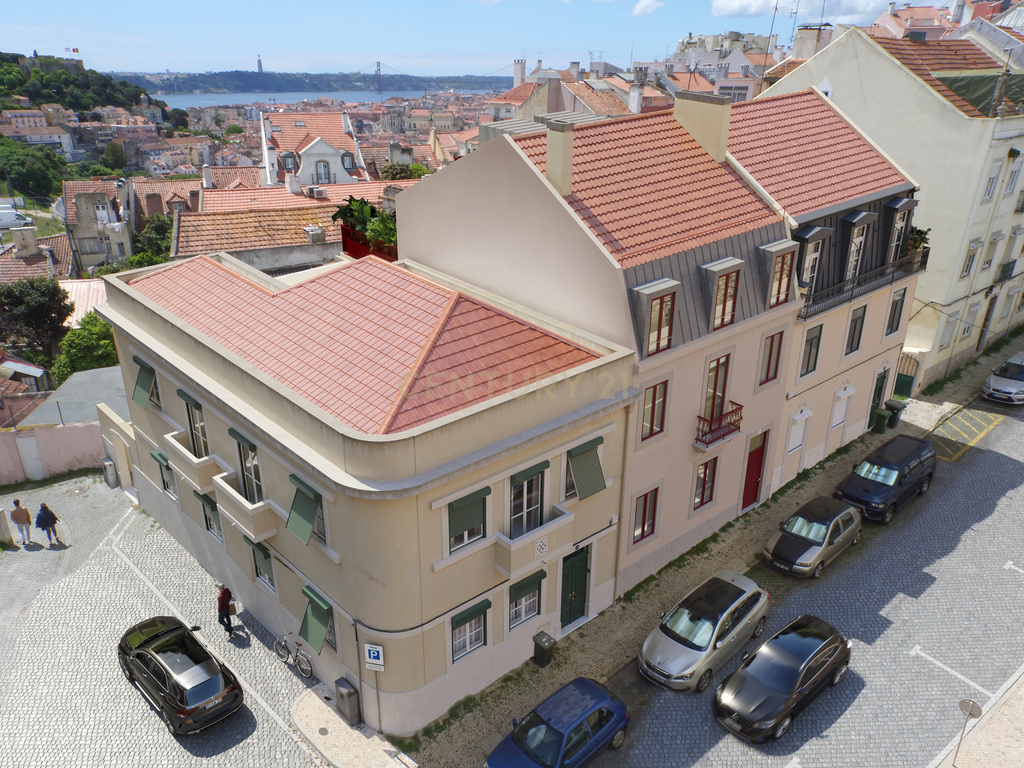 Apartamento T2 com Varanda na Graça - Image 6