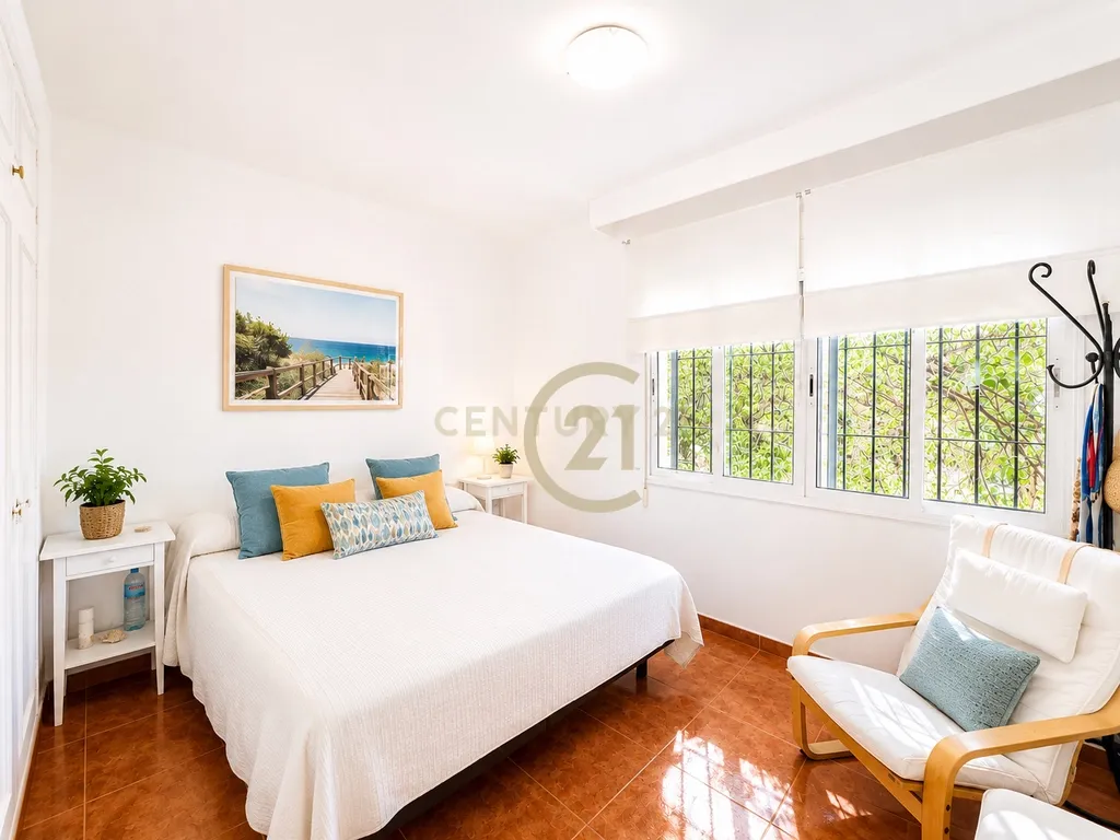 Luxuosa Moradia com Vista Panorâmica em Málaga, Andalucía - Image 12