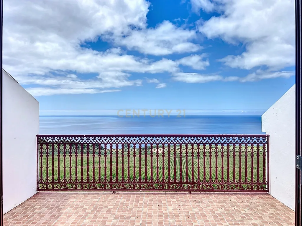 🏡 Moradia Única com Vista Mar — 3 Apartamentos | AL em Funcionamento | Feteiras, Ponta Delgada - Image 63