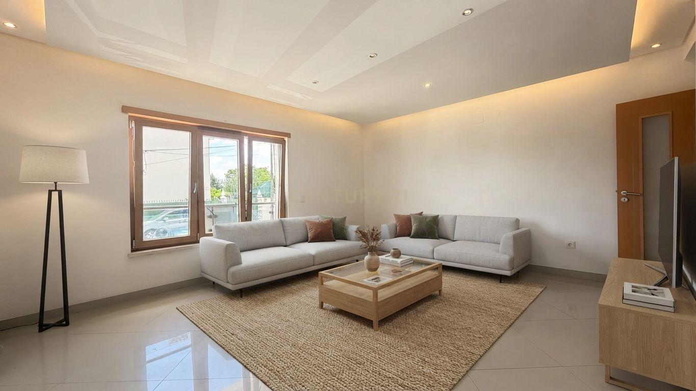 Apartamento T4 com Arrecadação, na Cascalheira, Pinhal Novo