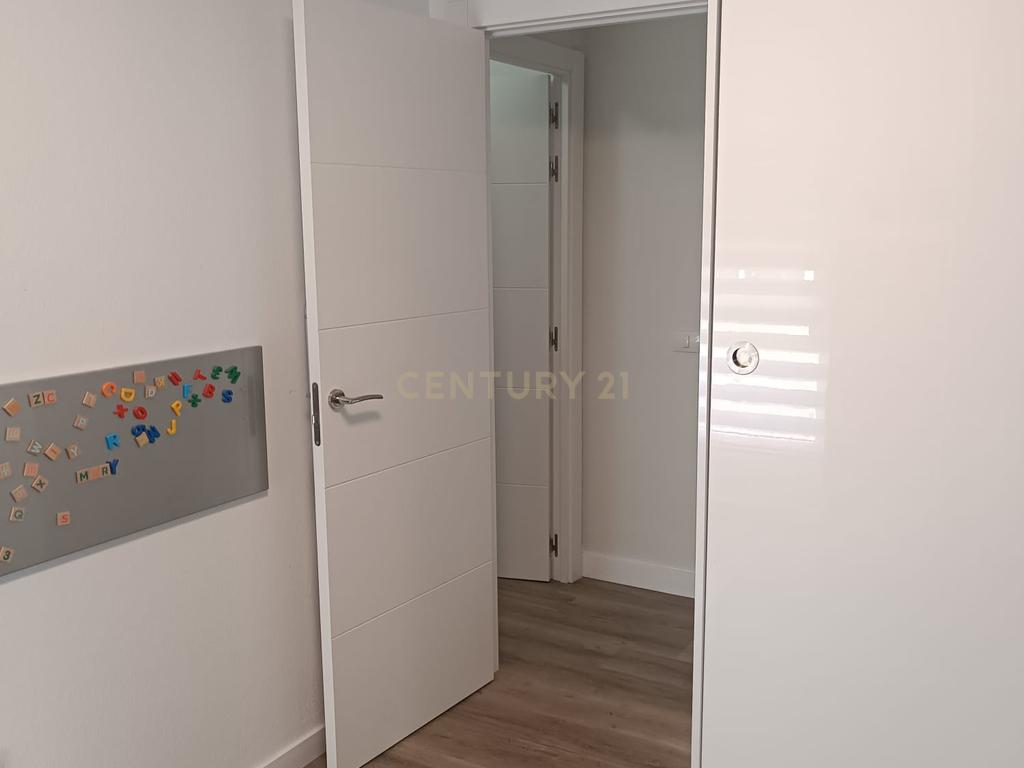Luxuosa Moradia T4 em Santa Cruz de Tenerife  - Image 21