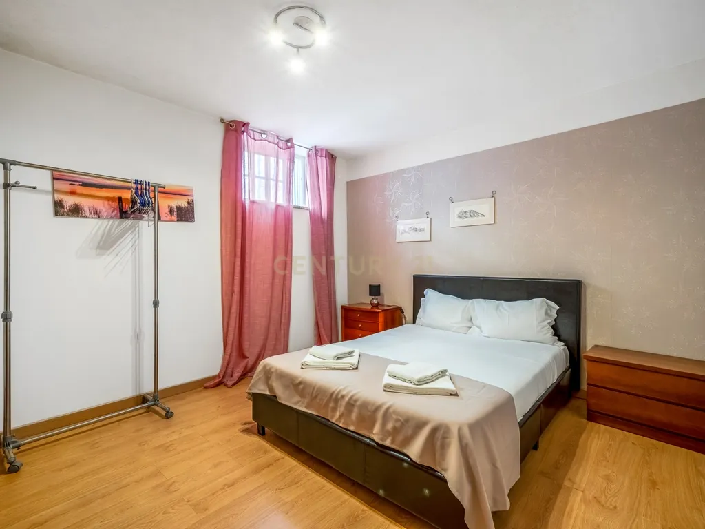 Moradia T4 com piscina, jacuzzi e garagem em Vale Pedras, Albufeira - Image 22