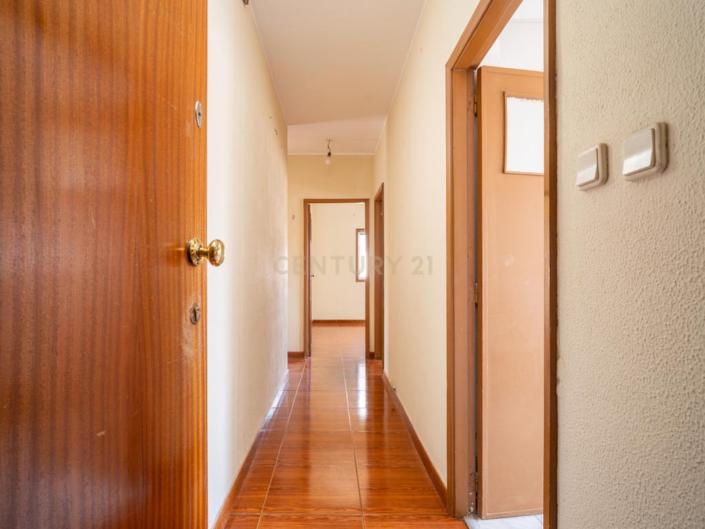 Prédio para Venda em Águas Santas, ideal para investimento – Maia - Image 11