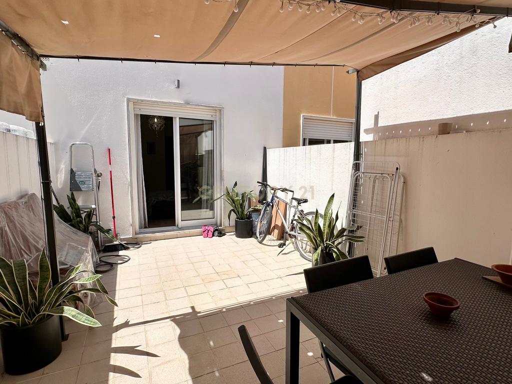 Venda T1 com Terraço Privativo em Condomínio Fechado no Carregado - Image 25
