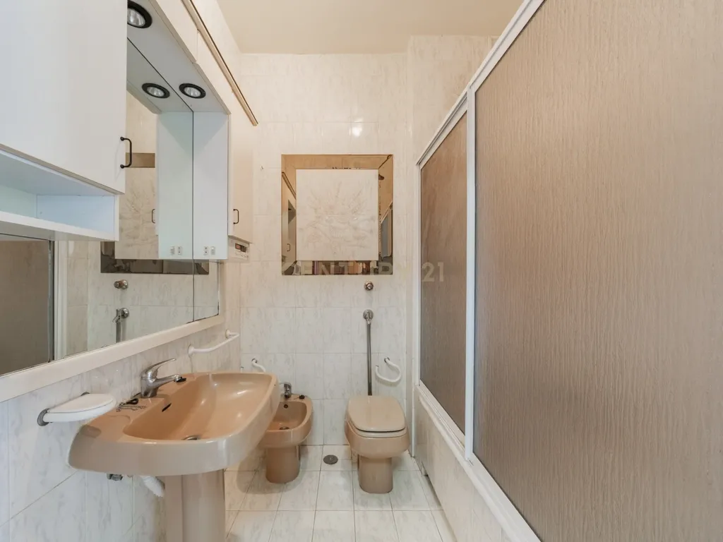 Apartamento T3 92 m² | Arrecadação - Queluz - Image 15