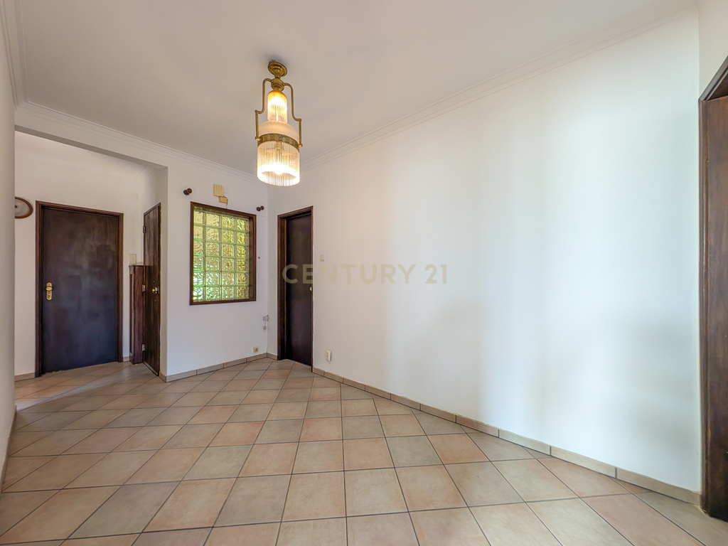 Pinhal Palmeira - Moradia Bifamiliar + Moradia T2 com Armazém em Terreno de 1.010 m² - Image 20