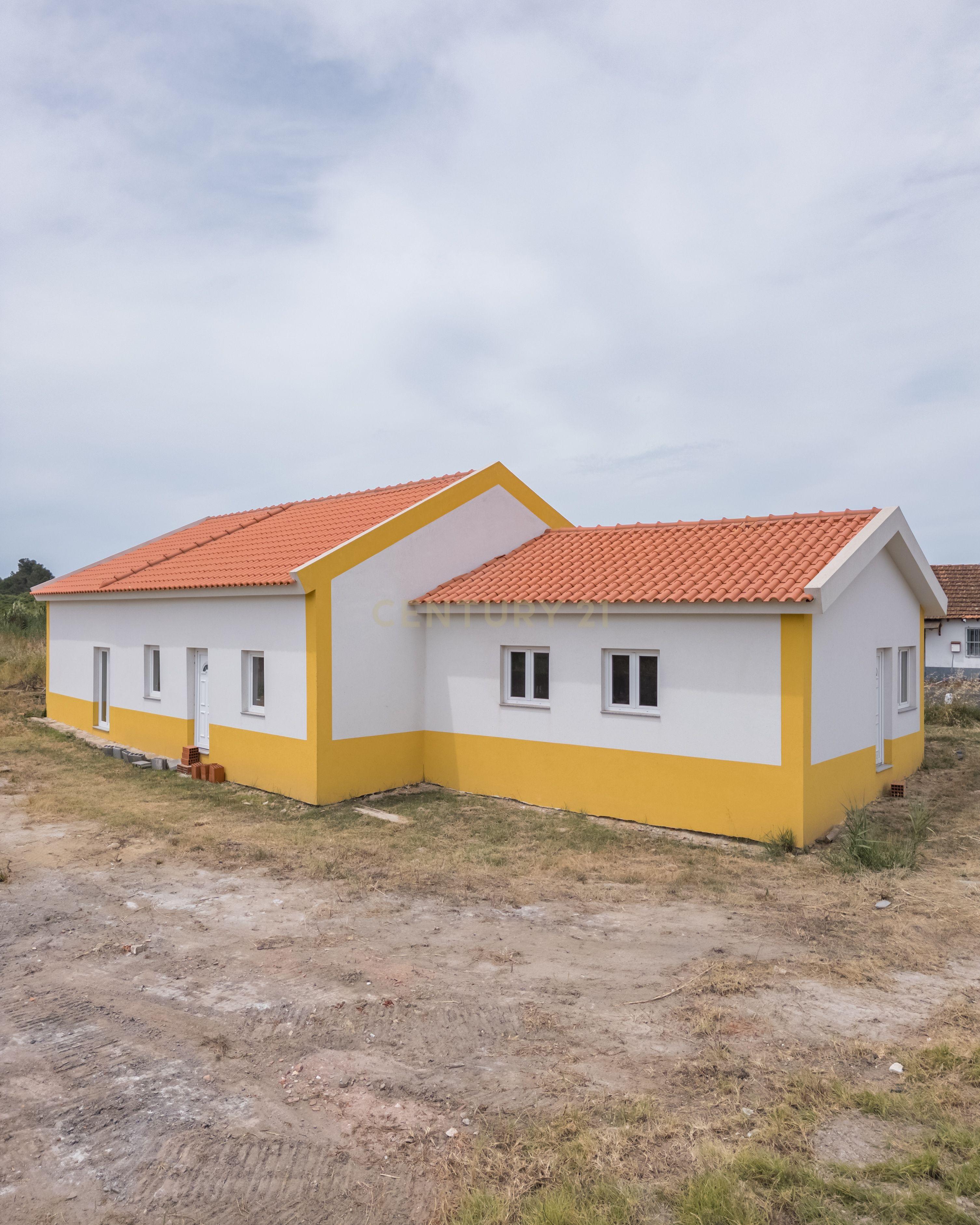 Moradia para Reabilitar com Projeto Aprovado em Óbidos